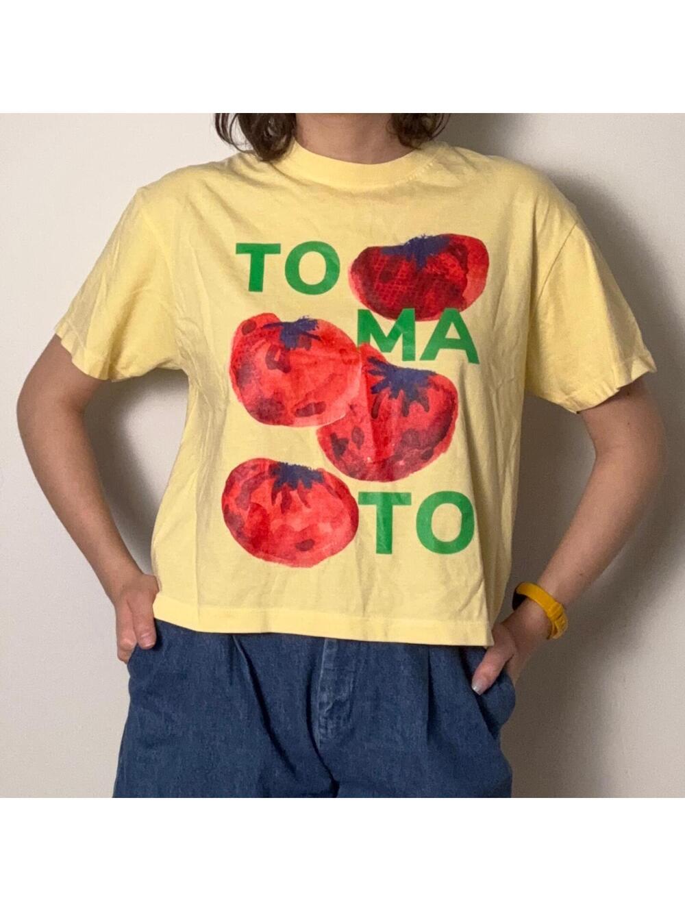 Cute Tomato Graphic Tee M